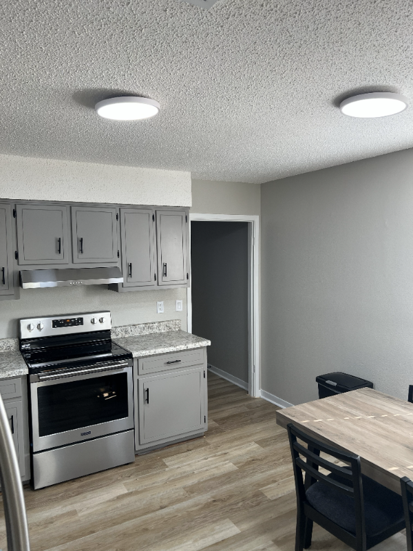 830 Calhoun Ave - Photo 3 of 8