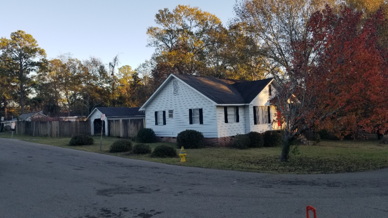 216 Stevens Dr - Photo 2 of 20