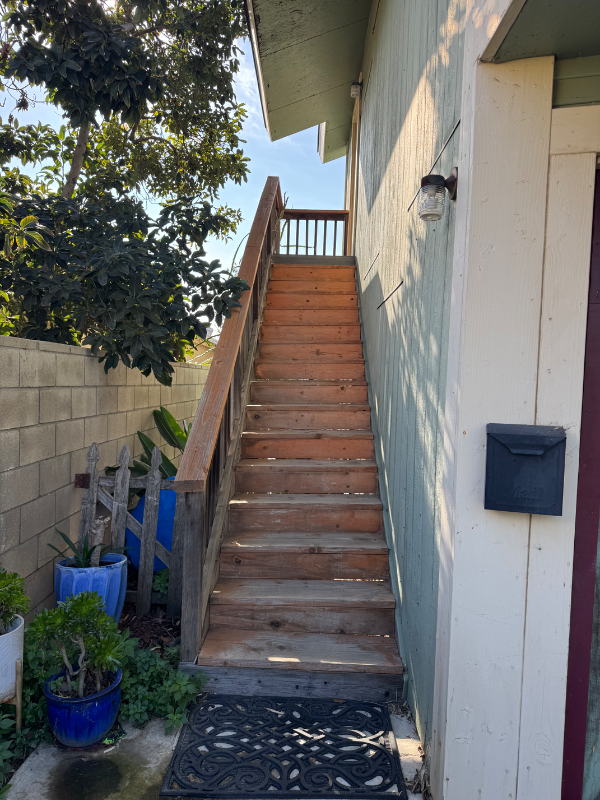 1342 La Colina Dr - Photo 2 of 15