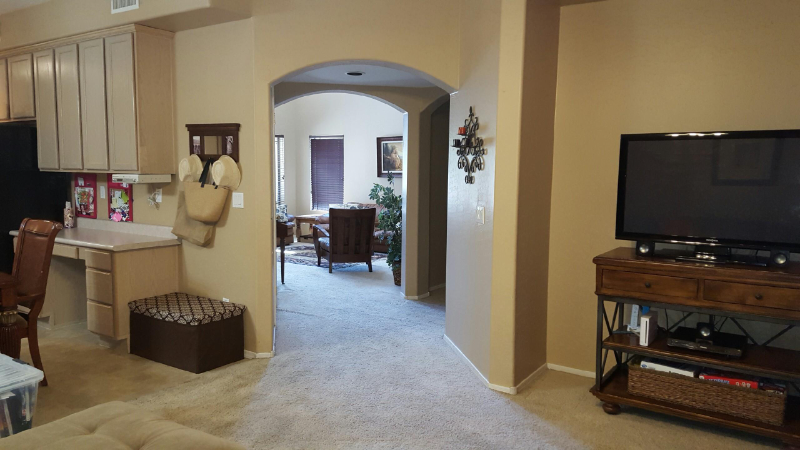 8046 S 54th Ln - Photo 7 of 15