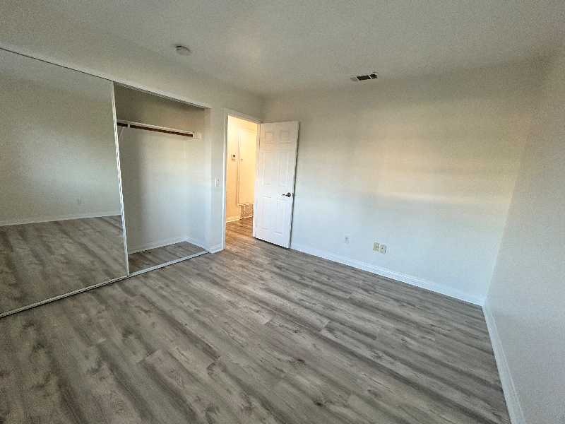 255 S 2nd St #15 - Photo 7 of 17