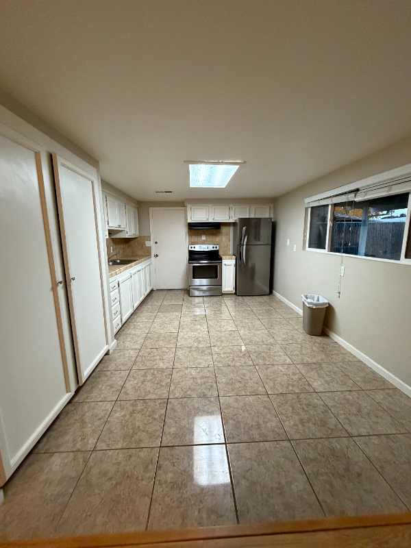 881 Casselman Dr - Photo 6 of 13