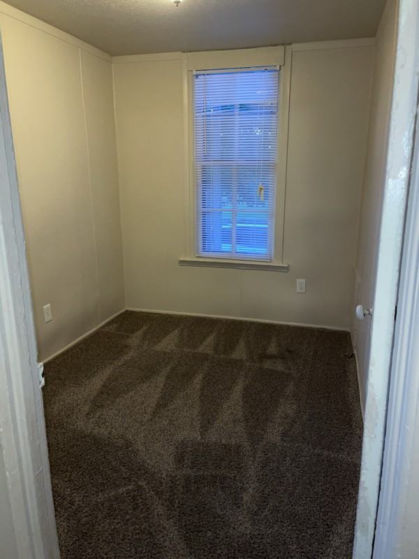 101 S Comstock St #2 - Photo 6 of 7