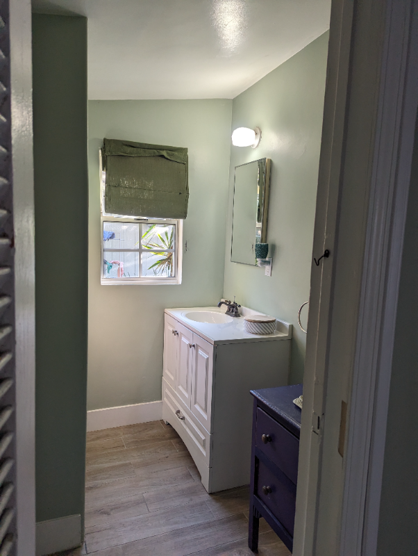 6161 Longridge Ave #1 - Photo 4 of 6