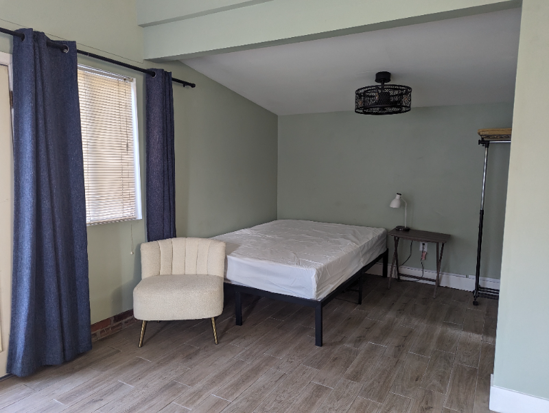 6161 Longridge Ave #1 - Photo 5 of 6