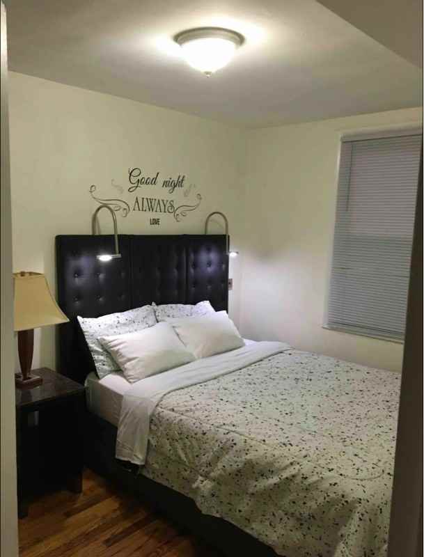 1136 45th St Ne #4 - Photo 7 of 20