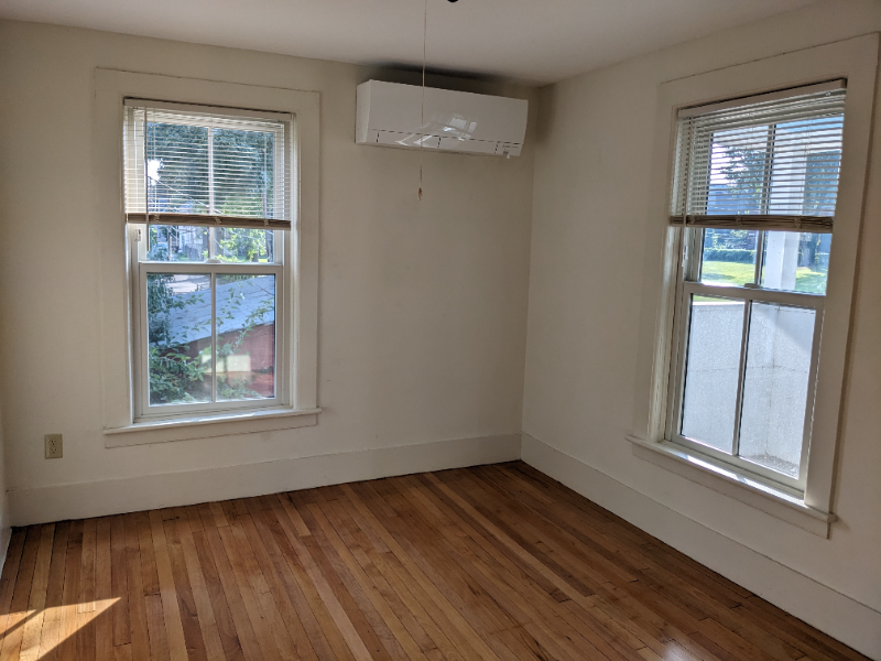 85 Beech St - Photo 2 of 4