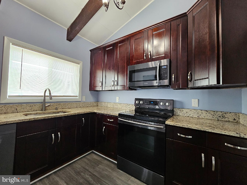 6020 Regents Park Rd - Photo 4 of 25