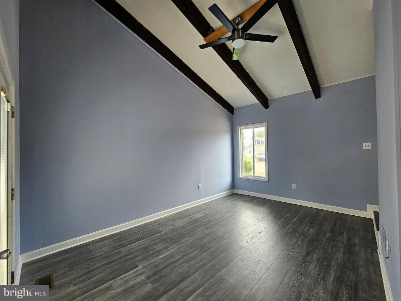 6020 Regents Park Rd - Photo 7 of 25