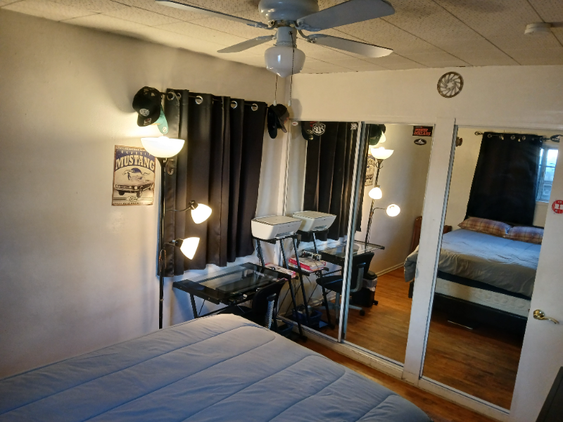 8900 Swinton Ave - Photo 2 of 9