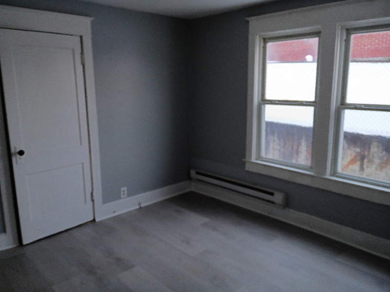 378 Prospect St #1R - Photo 4 of 5