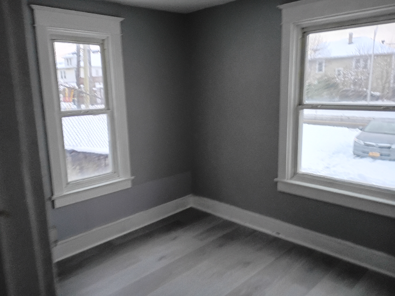 378 Prospect St #1R - Photo 5 of 5