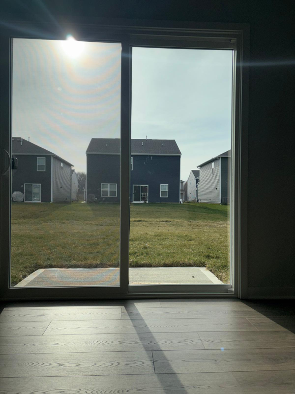 7055 Royalton Ridge Ave - Photo 5 of 20