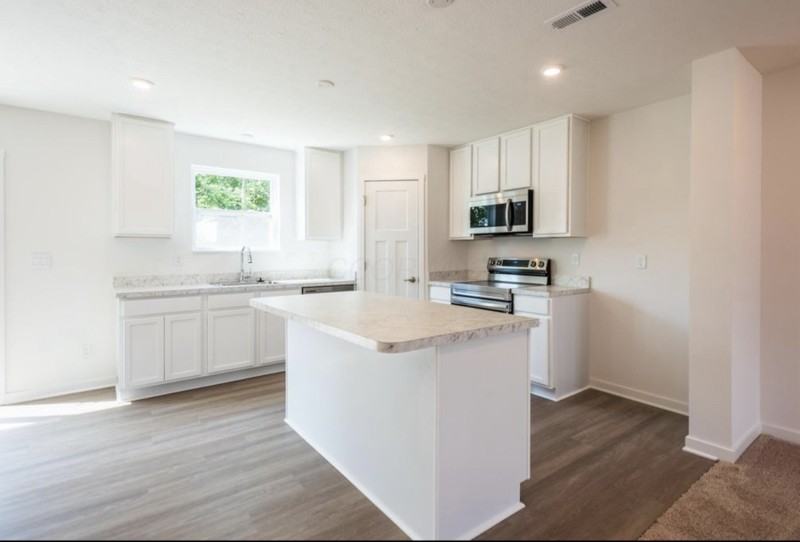 20 Hemingway Ave - Photo 4 of 7