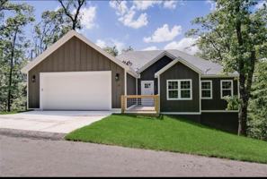 featured image of 24 S Cheshnut Dr