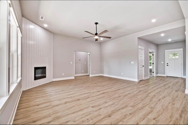 24 S Cheshnut Dr - Photo 3 of 18