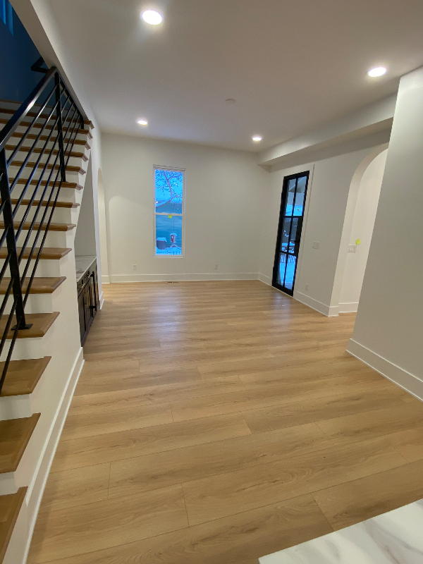 421 S Union St - Photo 7 of 20