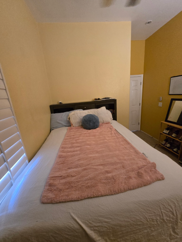 5516 Via Del Viento Ave - Photo 2 of 9