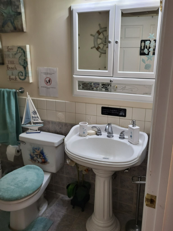 9189 Lees Ridge Rd - Photo 2 of 15