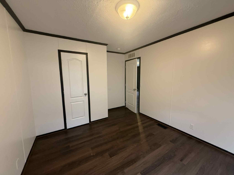 1236 N Oaklane Rd #138 - Photo 4 of 9