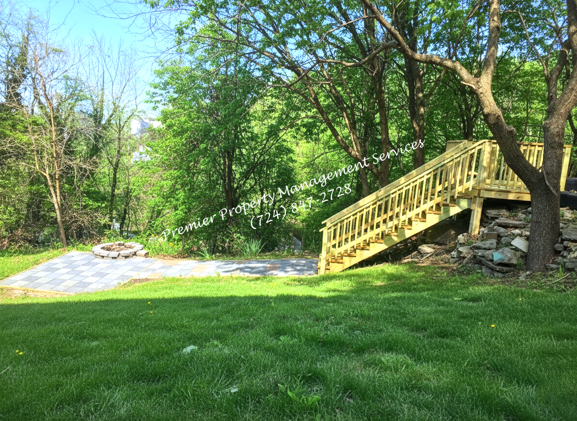 655 9th Street - Photo 3 of 23