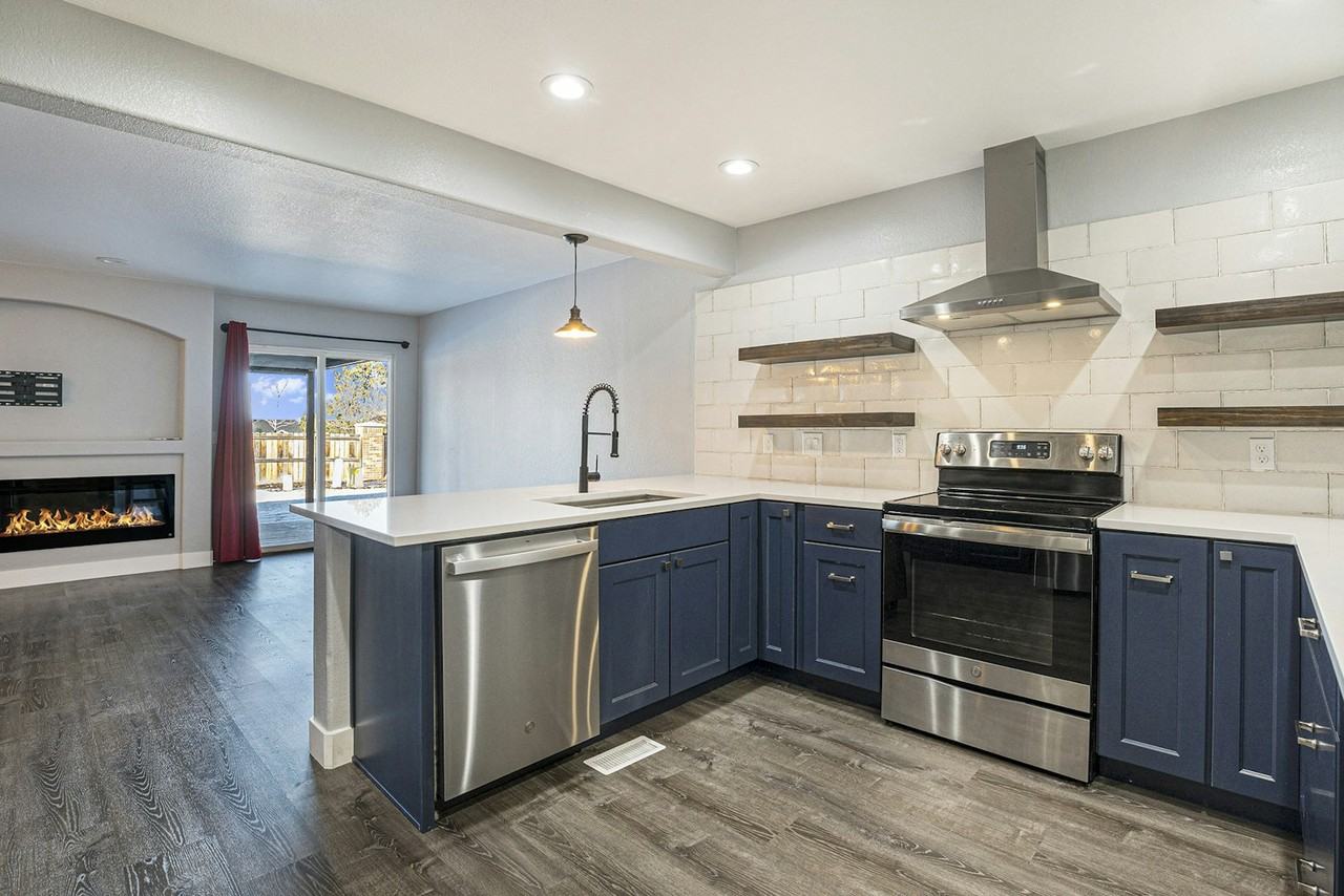 11221 Jordan Court - Photo 2 of 20