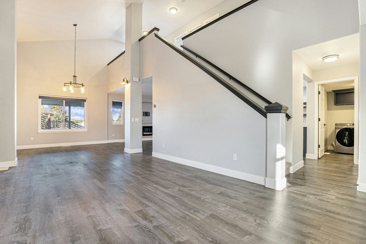 11221 Jordan Court - Photo 6 of 20