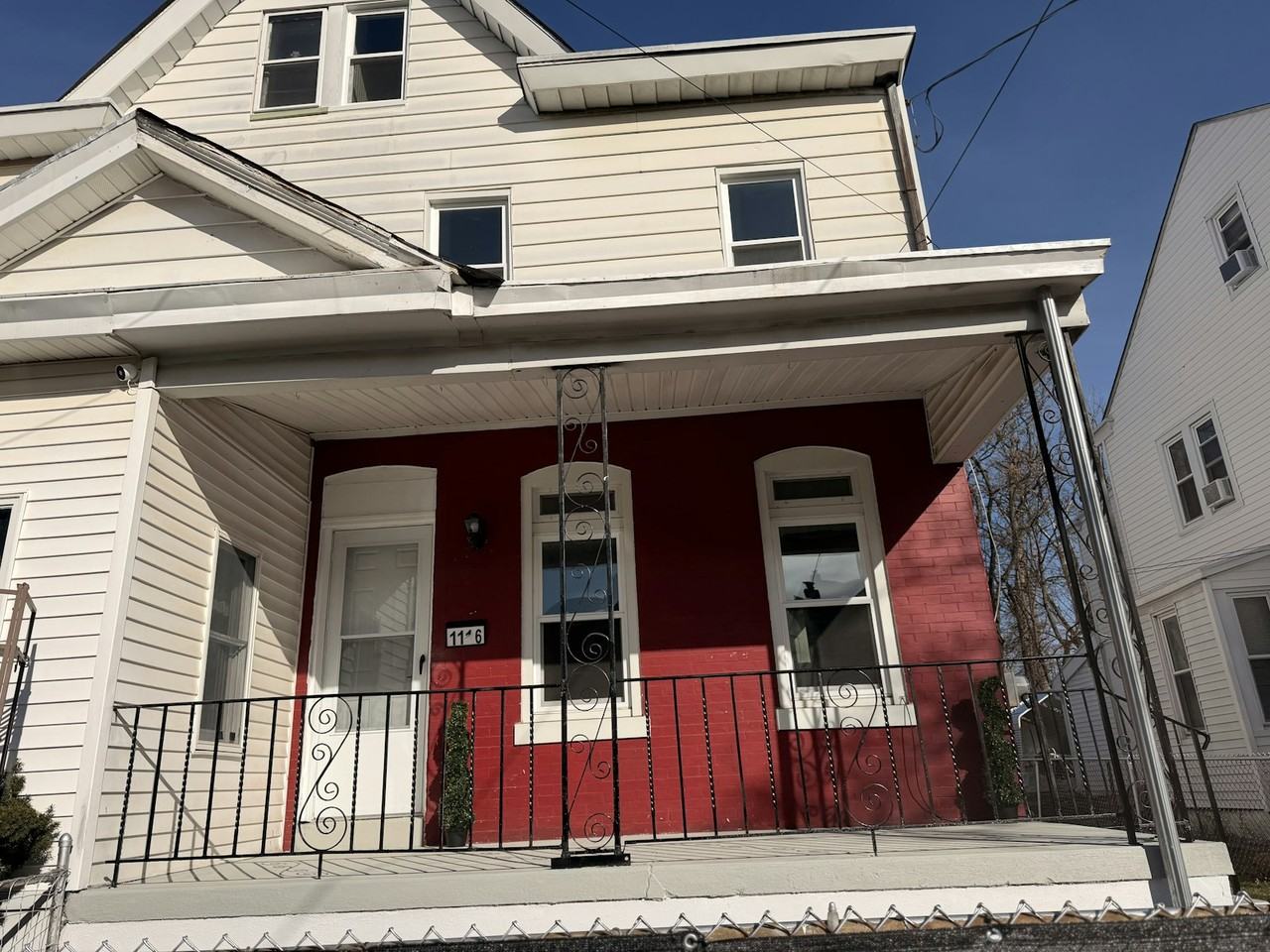 1116 William St - Photo 2 of 16