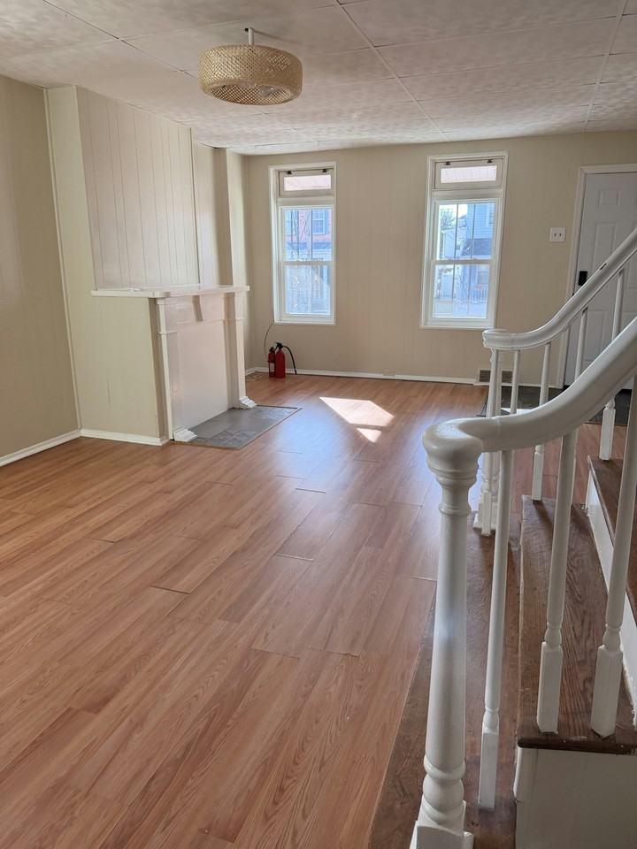 1116 William St - Photo 3 of 16