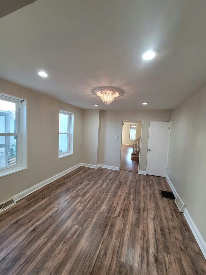 1116 William St - Photo 5 of 16