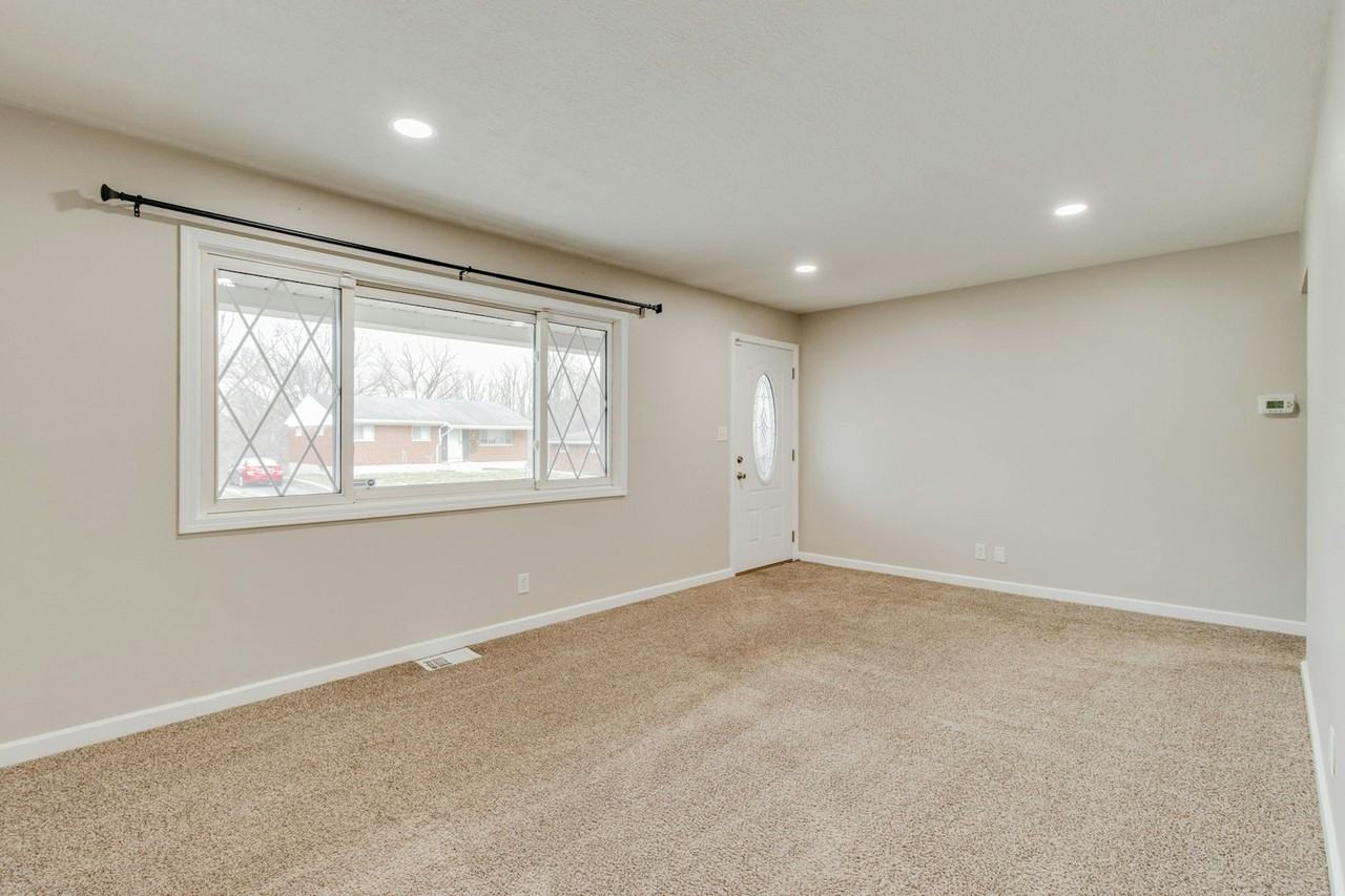 4802 Amesborough Rd - Photo 3 of 23