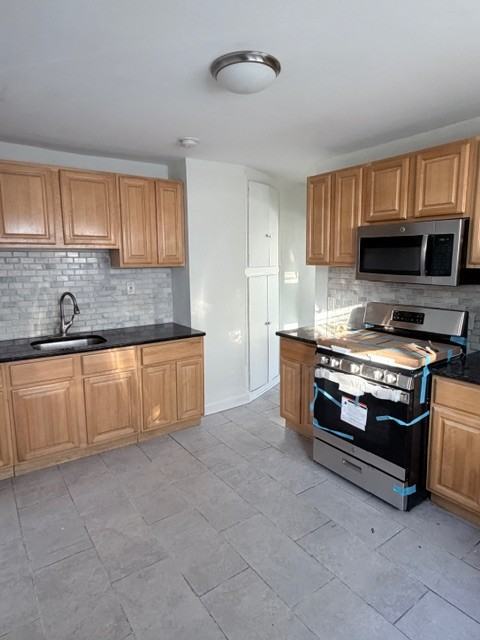 75-75 1/5 Hanford Street - 1 #1 - Photo 3 of 9