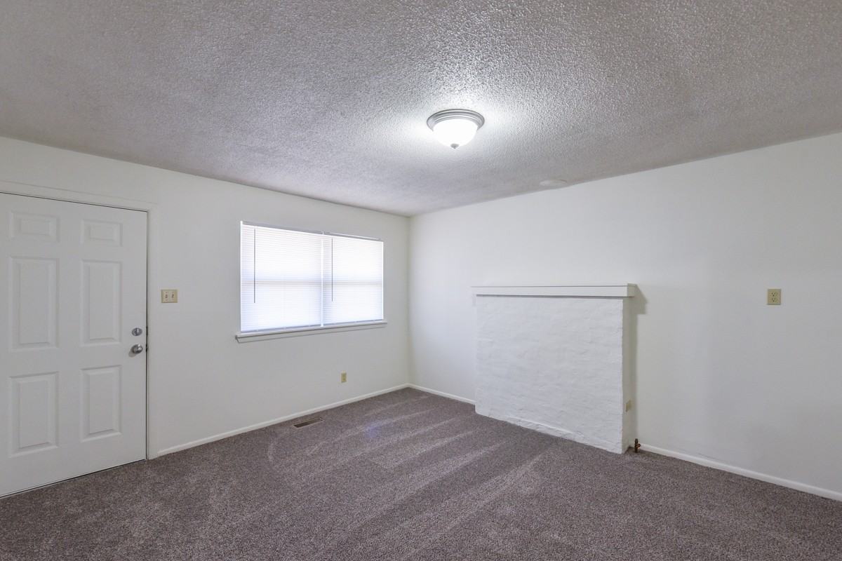 700 S Roland Rd #1 - Photo 2 of 11