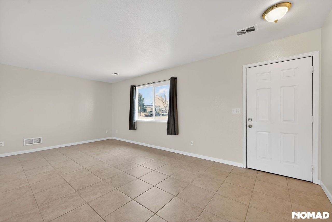 4448 Lake Mead Dr - Photo 2 of 18