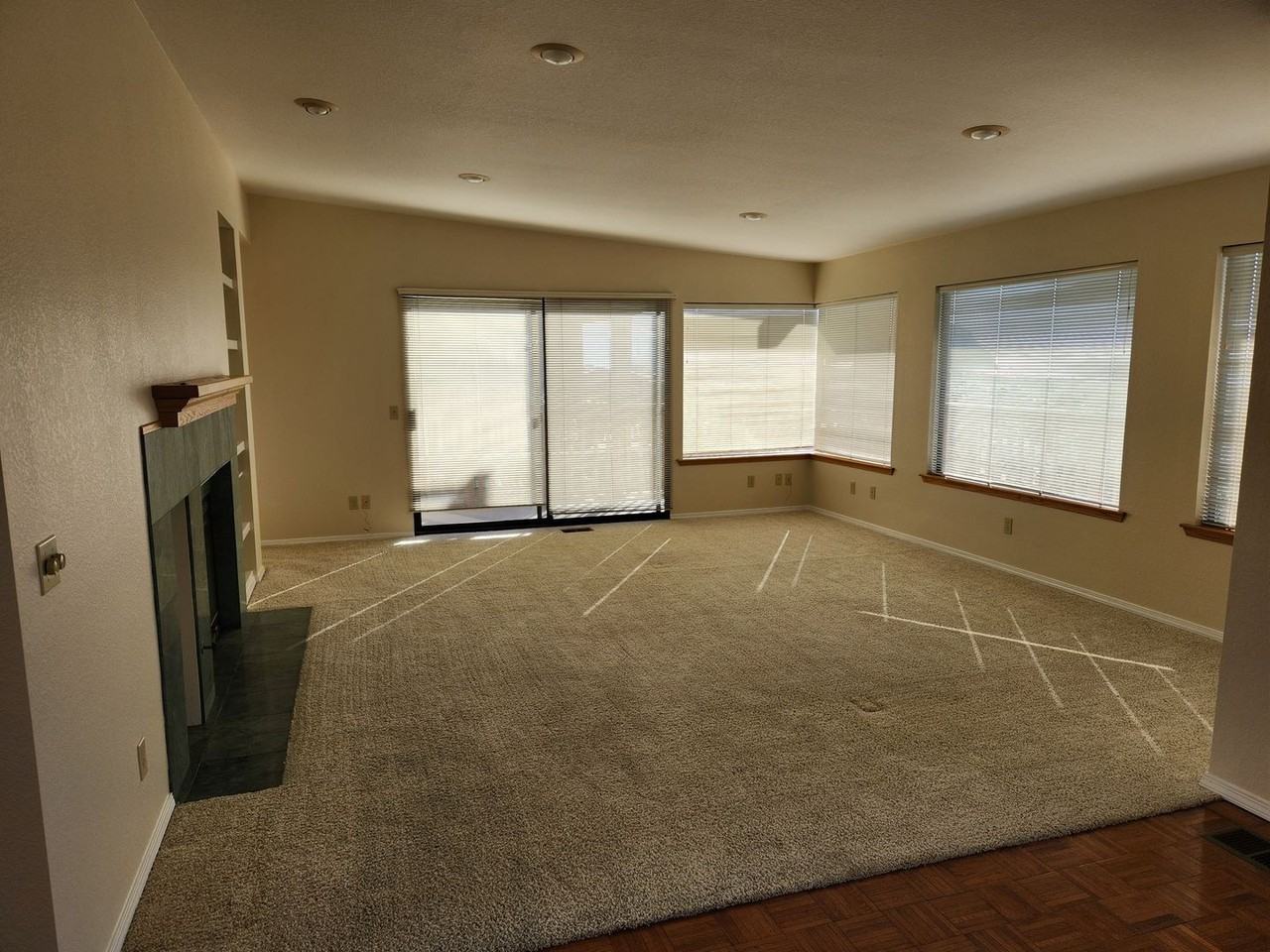 2985 Juniper Ave - Photo 6 of 26