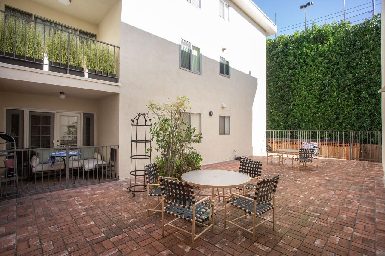 700 Westmount Dr #109 - Photo 4 of 26