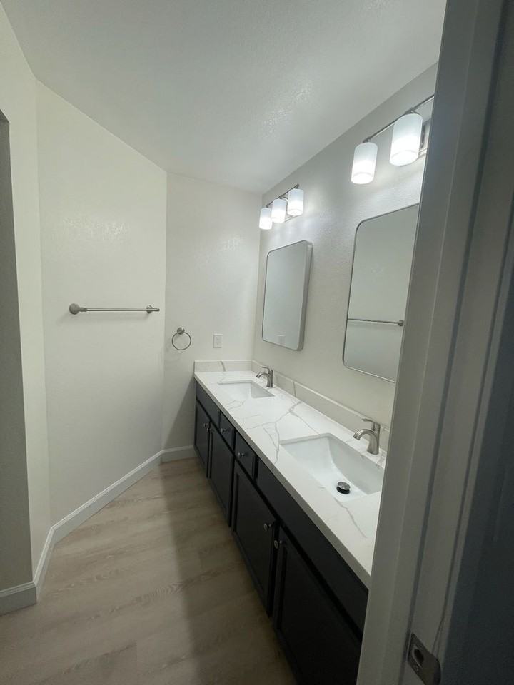 193 Nautilus Dr - Photo 6 of 9