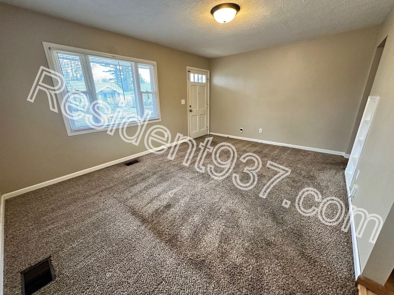 1234 Edward Dr - Photo 4 of 22