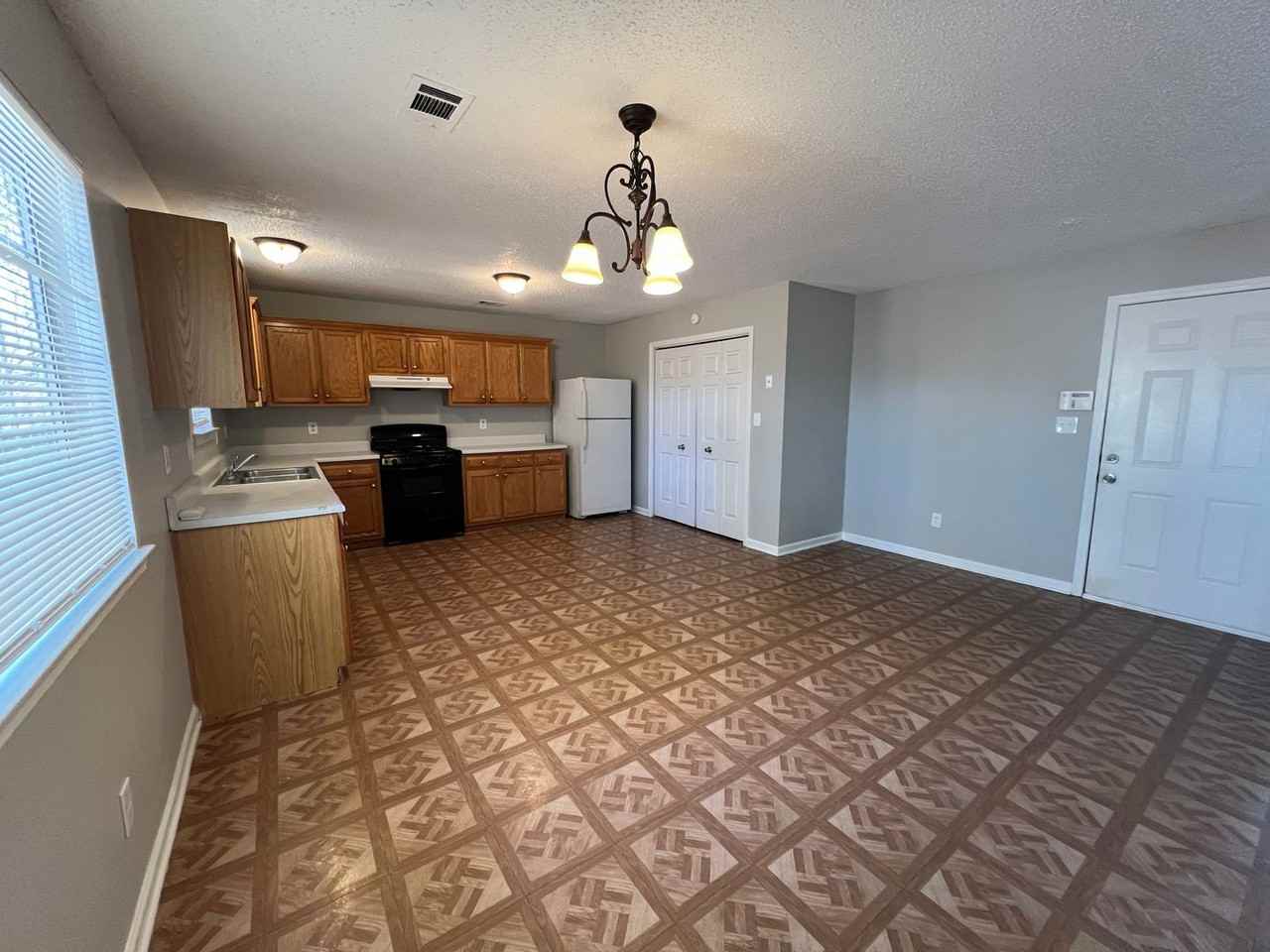 3414 Bells Landing Dr - Photo 5 of 11