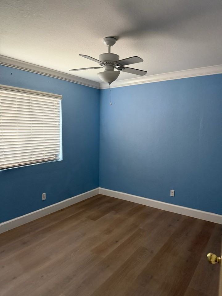 9436 Windrift Ln - Photo 3 of 6