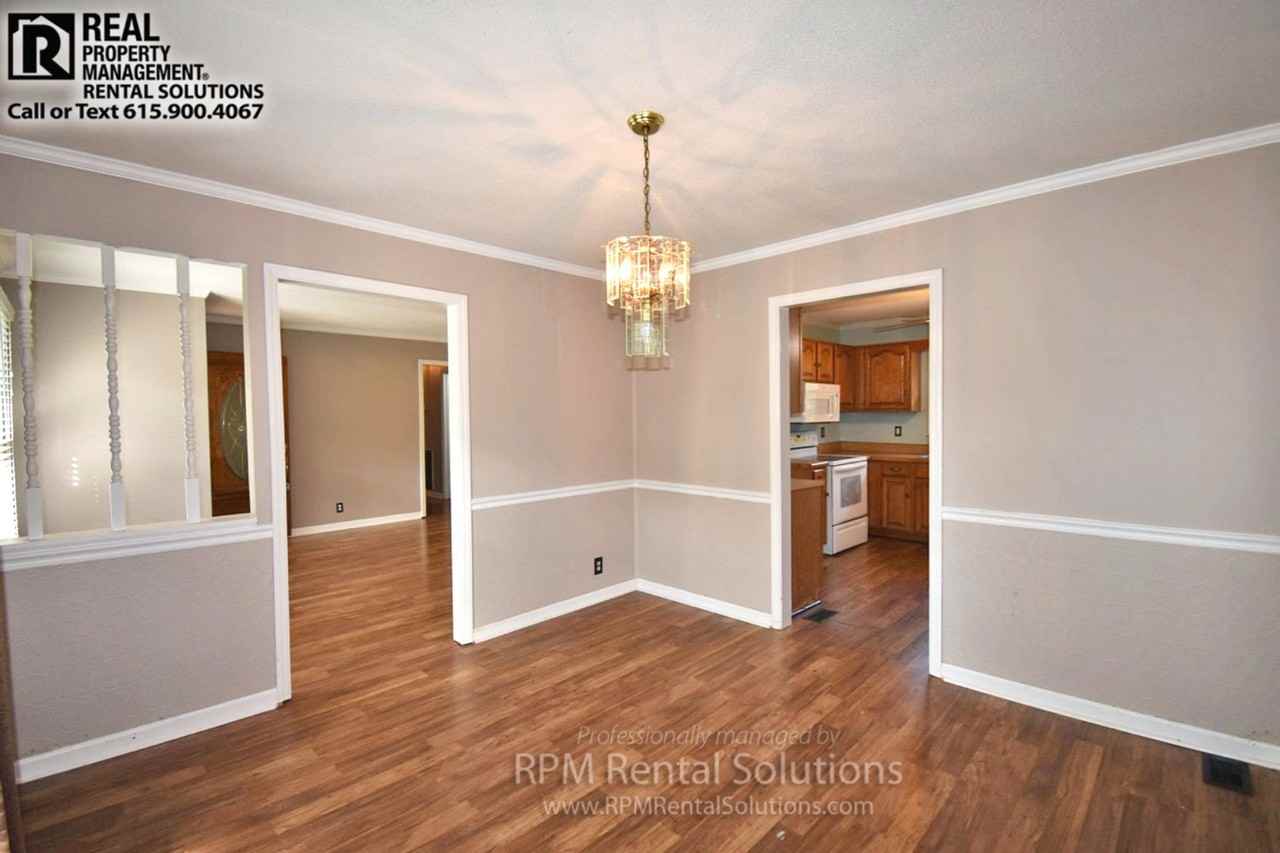 446 Regency Ct - Photo 7 of 21