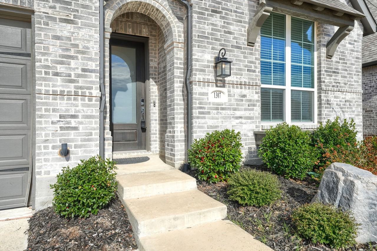 1307 Beach Blvd #NA - Photo 3 of 22