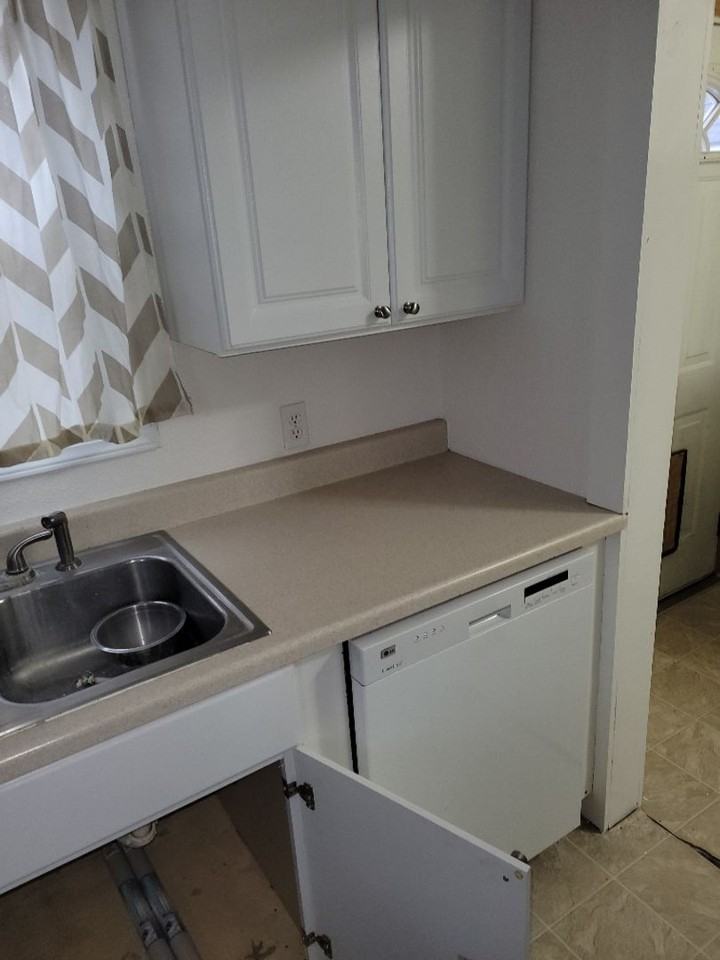 517 E Gladys Ave - Photo 7 of 15