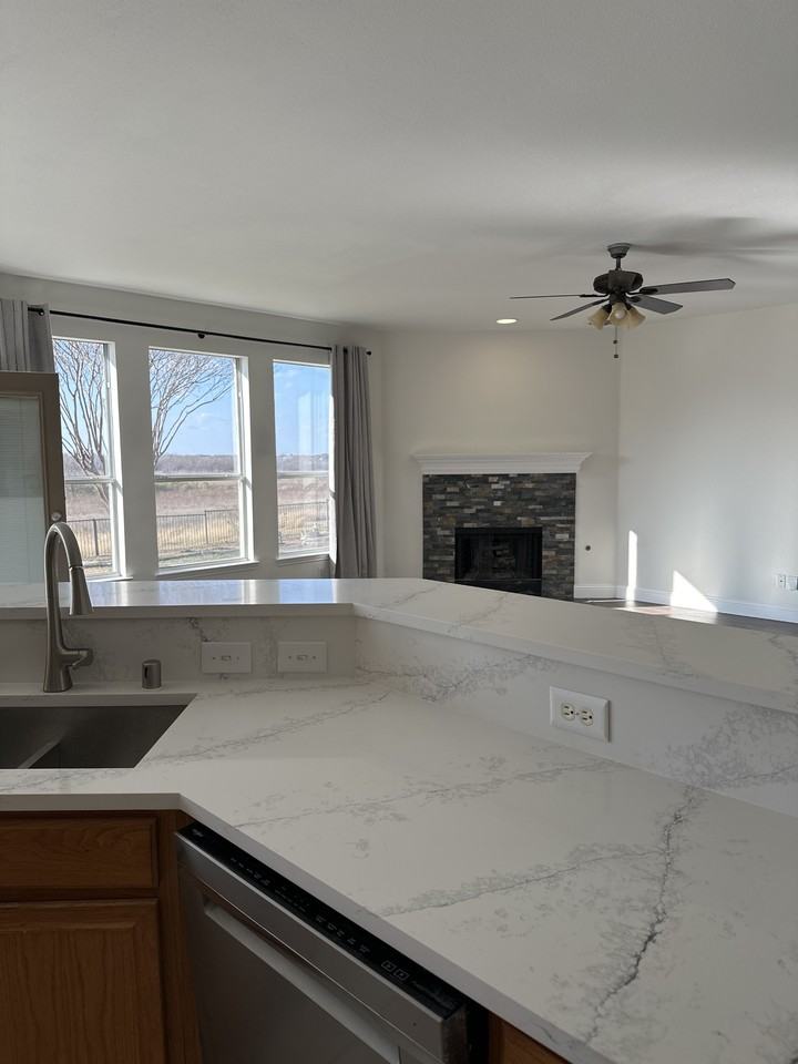 4205 Lakeside Dr #NA - Photo 6 of 32