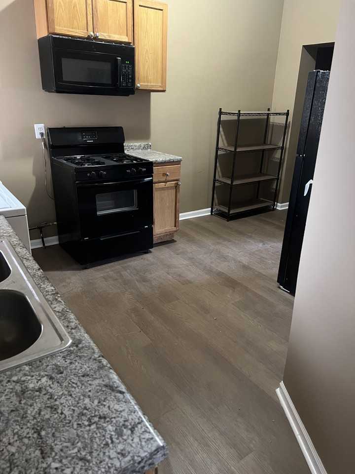 4334 S Langley Ave #2 - Photo 3 of 8