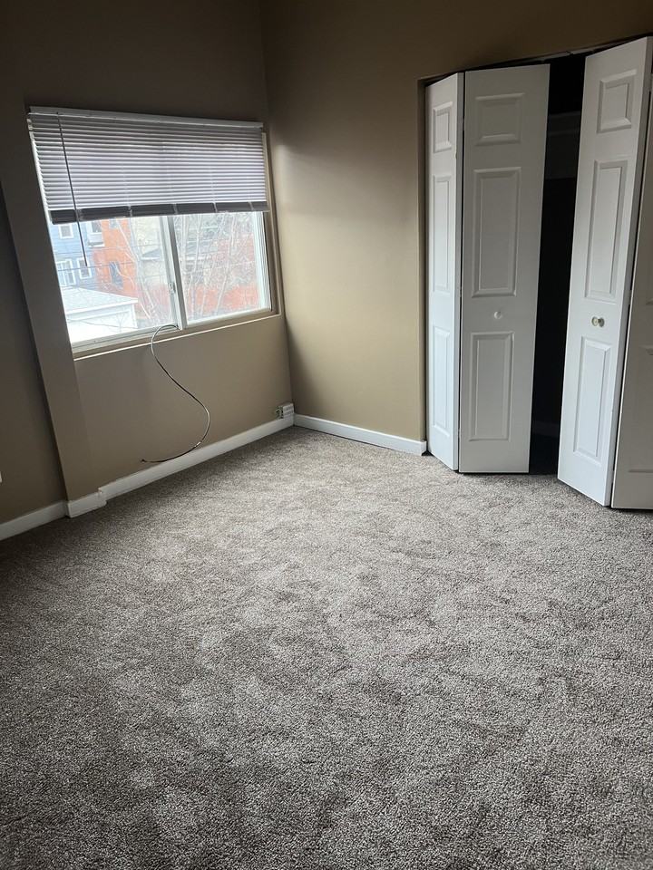 4334 S Langley Ave #2 - Photo 4 of 8