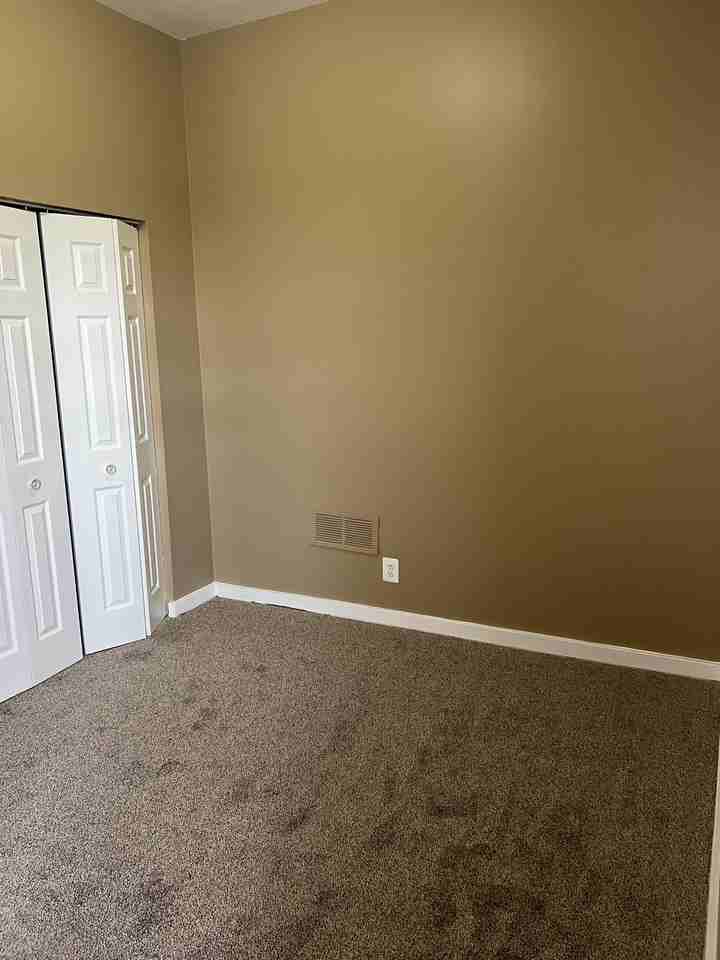 4334 S Langley Ave #2 - Photo 6 of 8