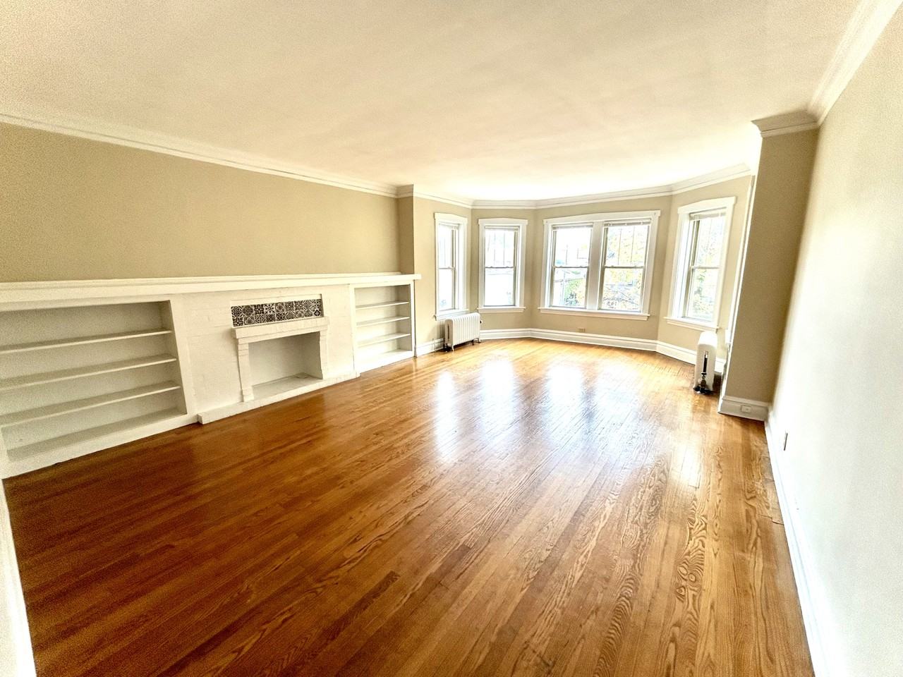 425 N Maple Ave #2 - Photo 3 of 23