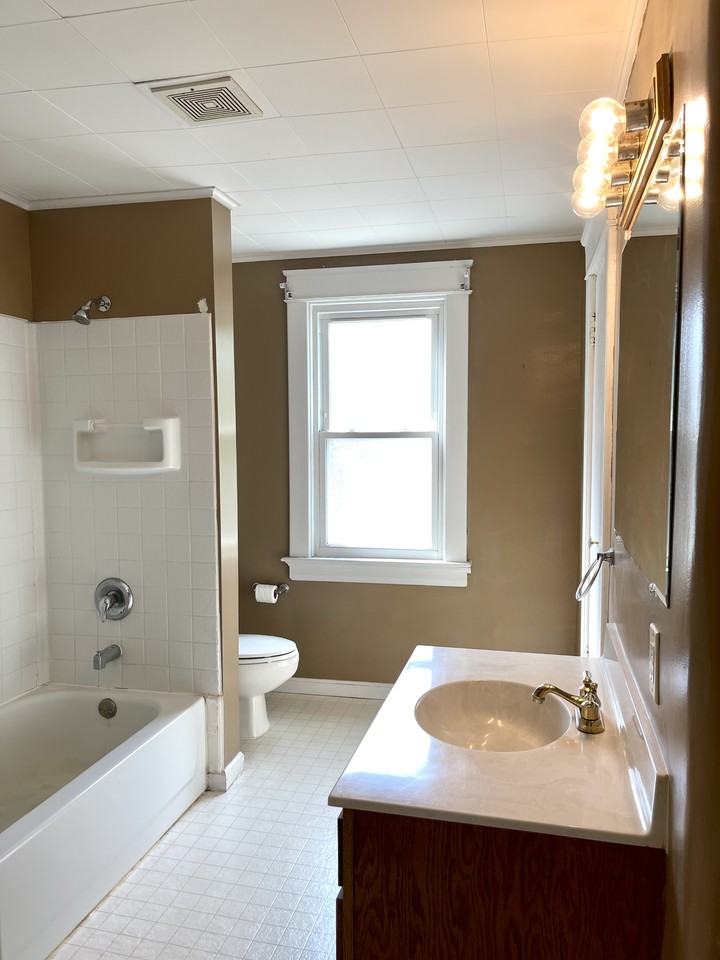 111 S Edgewood Ave #NA - Photo 5 of 11