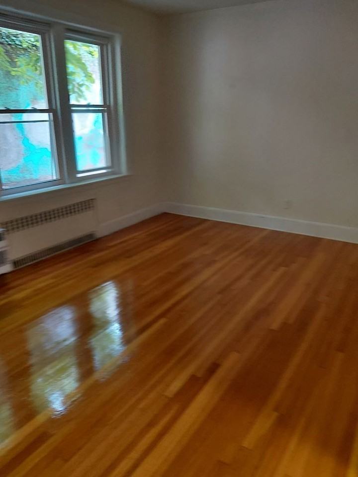 31 Lancaster Ter - Photo 4 of 23